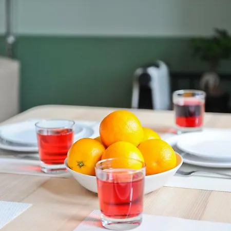 Pop The Cork In By Misha's Place 5b Daire Lisboa